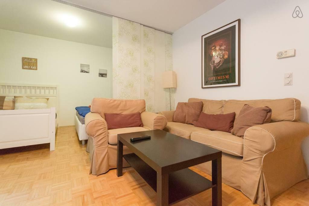 Relaxing Terrace Apartment In Lively Area Wenen Buitenkant foto