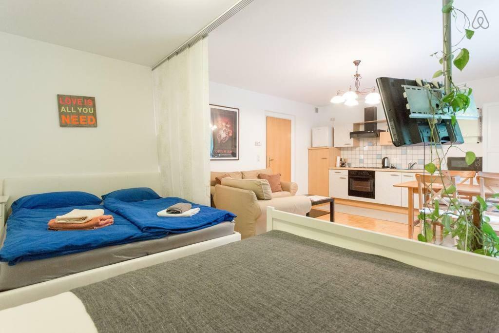 Relaxing Terrace Apartment In Lively Area Wenen Buitenkant foto
